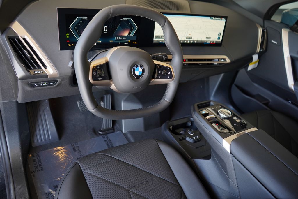 Thumbnail: 2026 BMW iX - 13