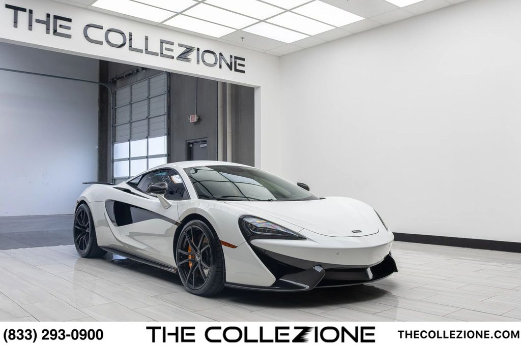 White 2016 McLaren 570S Coupe Rear-Wheel Drive 7-Speed Automatic