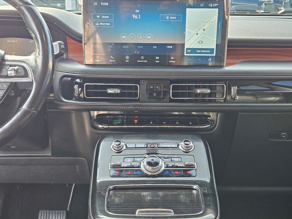 Used Car 2022 Lincoln Nautilus  Reserve For Sale Under $35,000 In San Marcos, Texas