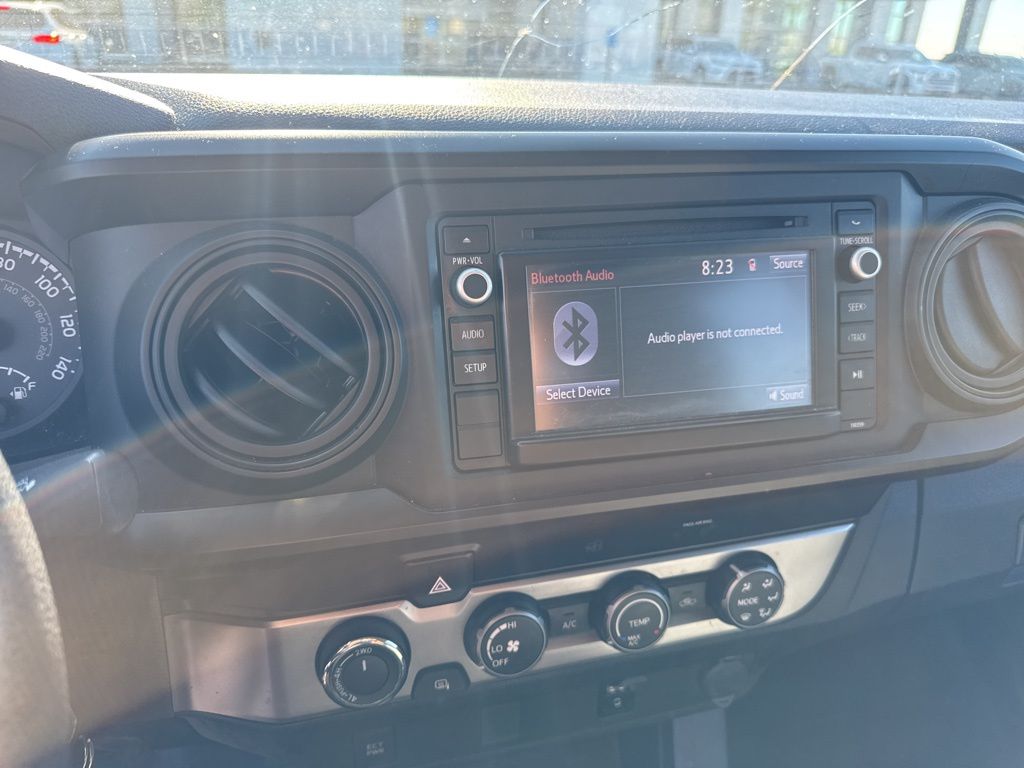 Thumbnail: 2019 Toyota Tacoma - 11