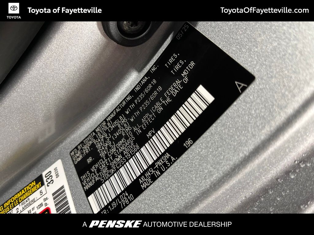 2025 Toyota Sienna XSE 29