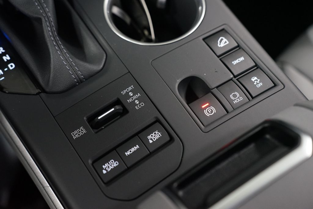 Thumbnail: 2026 Toyota Highlander - 23