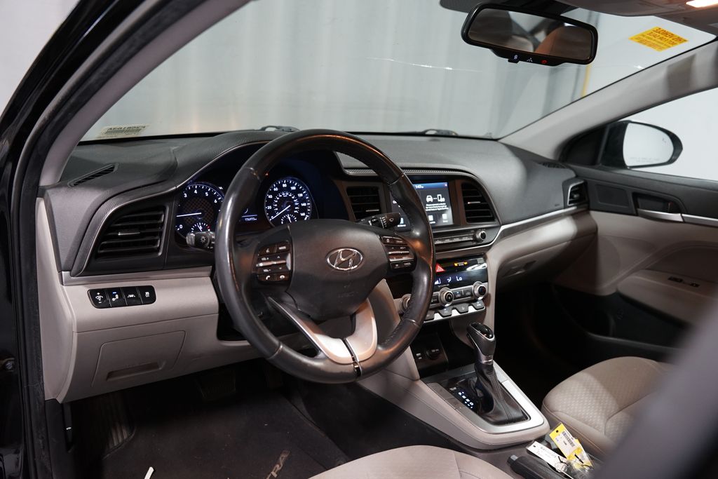 Thumbnail: 2020 Hyundai Elantra - 7