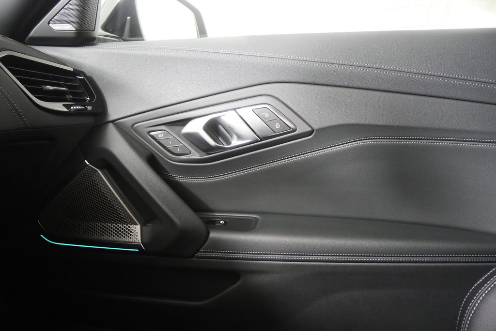 Thumbnail: 2026 BMW Z4 - 27