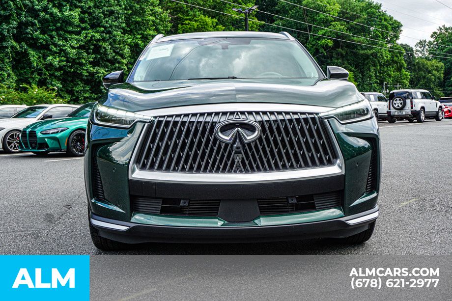 Used 2026 Green INFINITI LUXE image 10