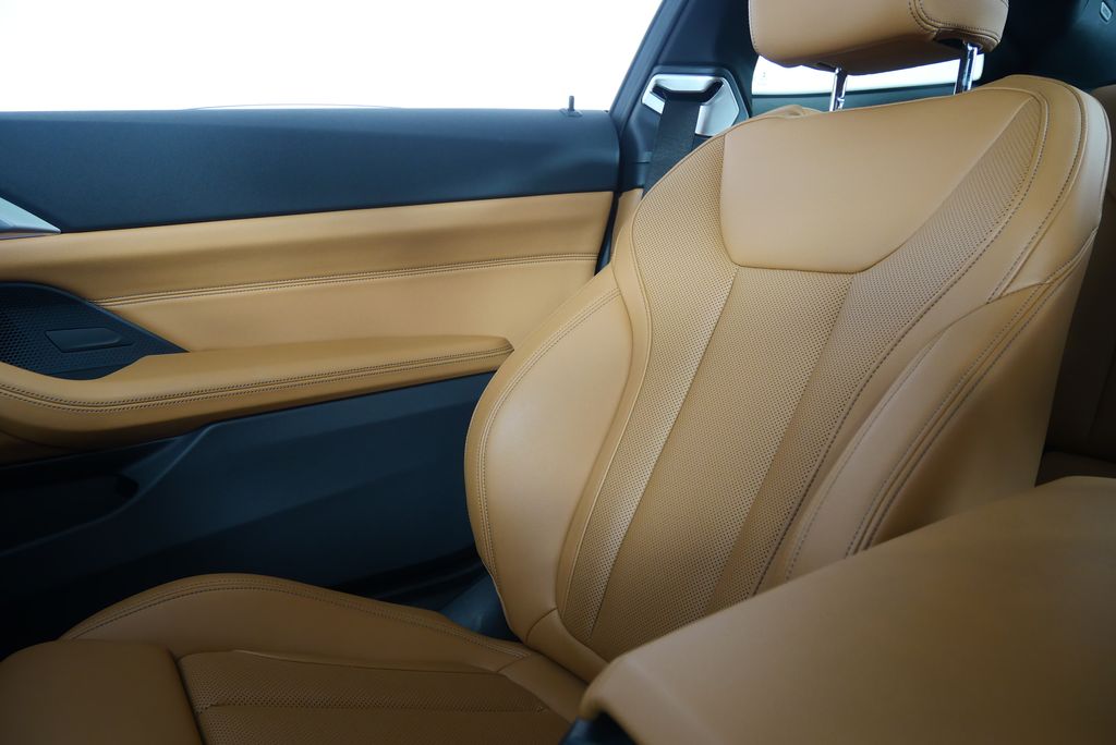 Thumbnail: 2022 BMW 4 Series - 23