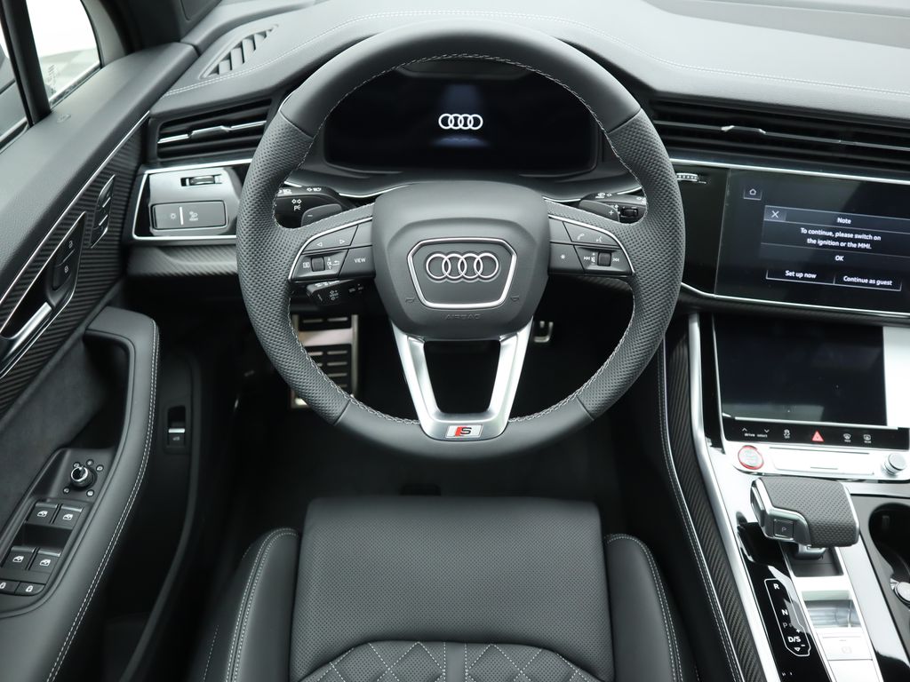 2025 Audi SQ7  11