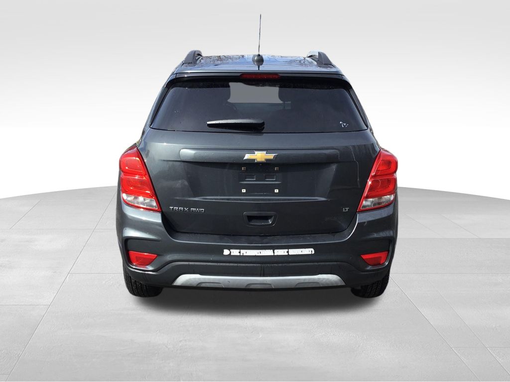 Thumbnail: 2017 Chevrolet Trax - 4