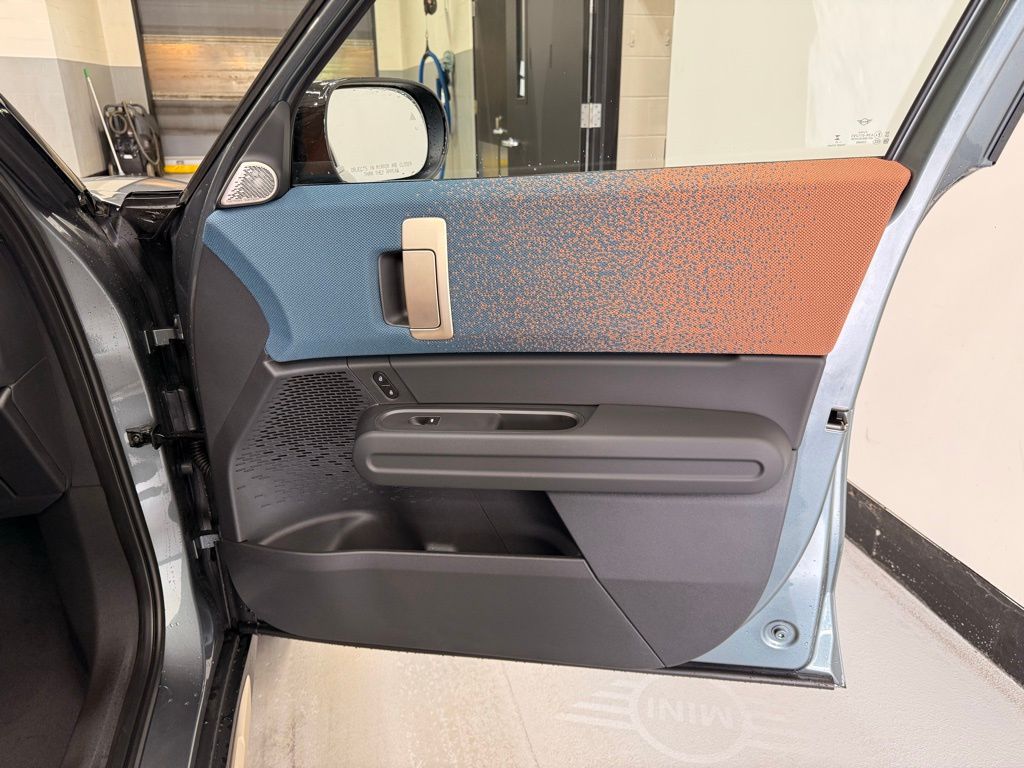 Thumbnail: 2025 MINI Cooper Countryman - 27