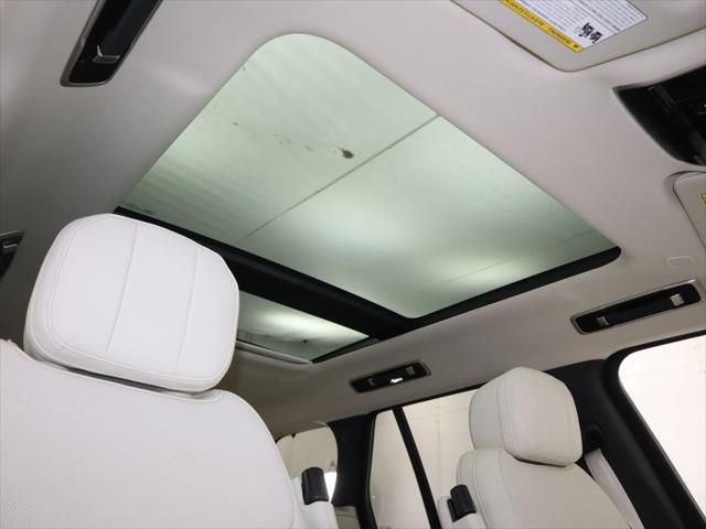 Thumbnail: 2025 Land Rover Range Rover - 19