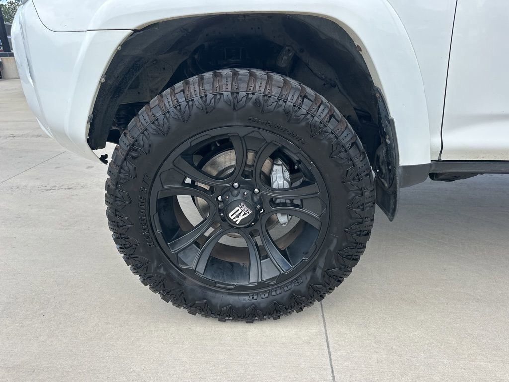 2016 Super White Toyota 4Runner SR5 RWD SUV