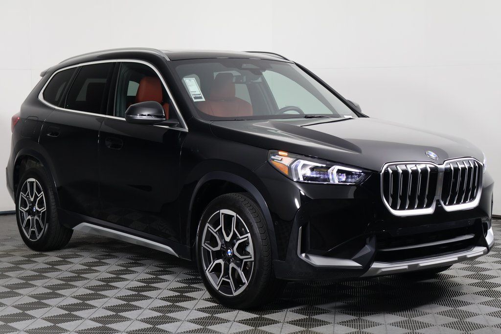 Thumbnail: 2025 BMW X1 - 3