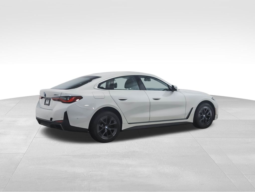 Thumbnail: 2025 BMW i4 - 5