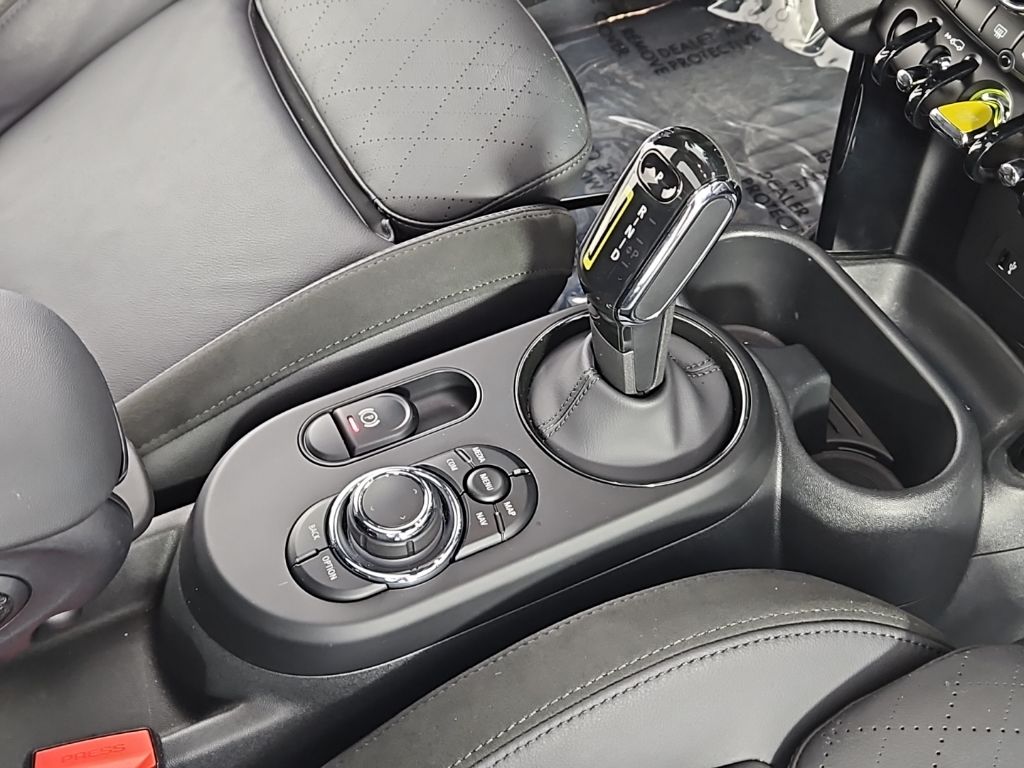 Thumbnail: 2024 MINI Cooper - 16