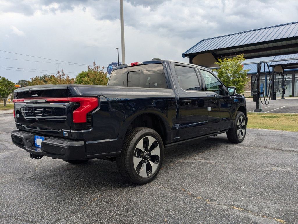 2025 Ford F-150 Lightning Platinum