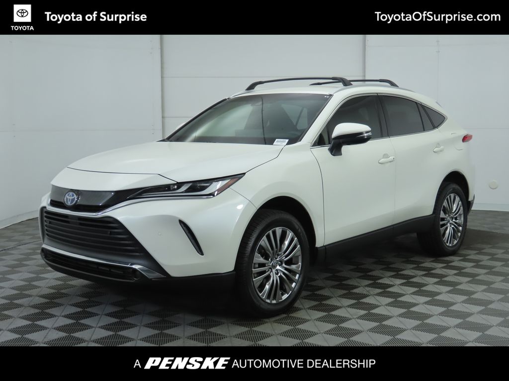 2022 Toyota Venza LE -
                Surprise, AZ