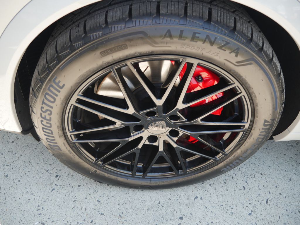 Thumbnail: 2026 Porsche  - 13