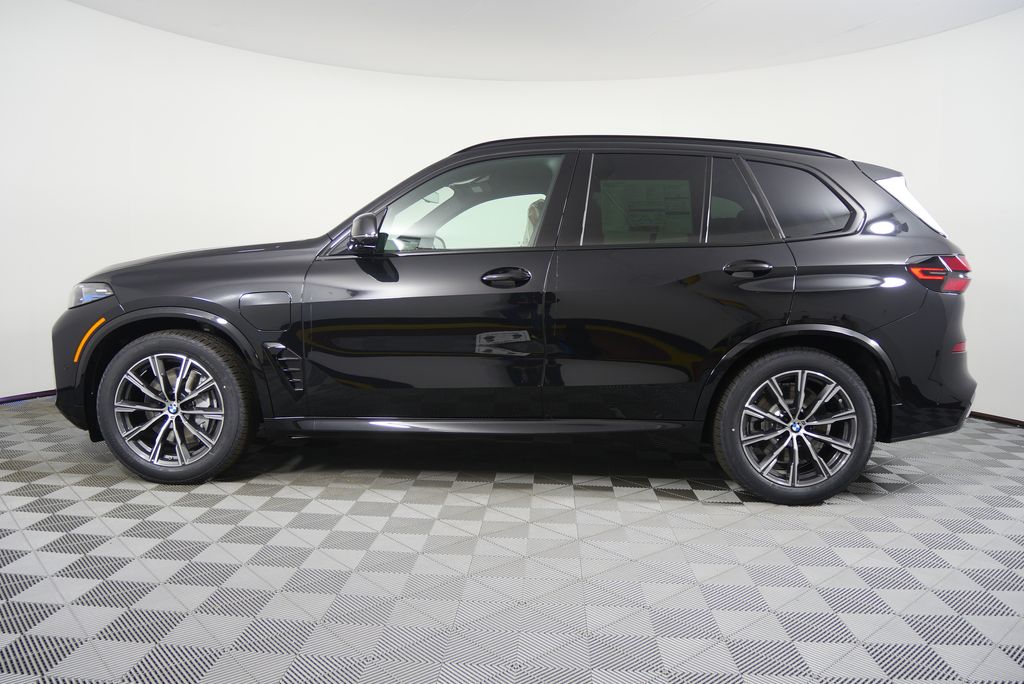 Thumbnail: 2026 BMW X5 - 6