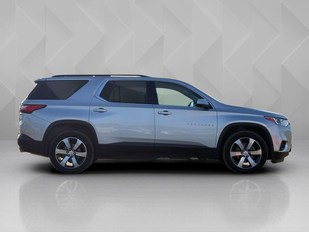 2019 Chevrolet Traverse 3LT Silver at North Houston Mitsubishi
