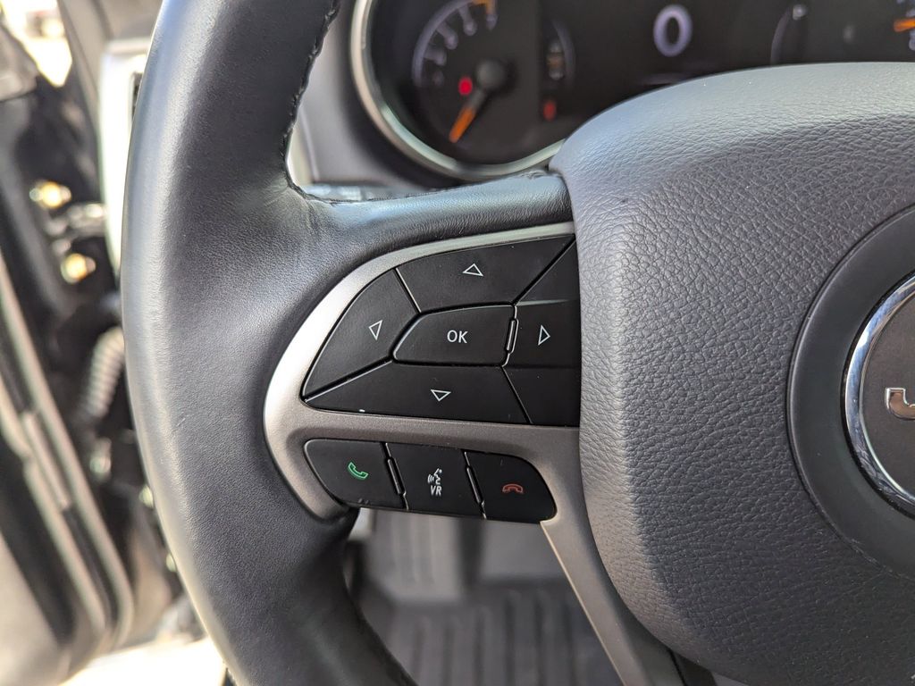 used 2019 Jeep Grand Cherokee car, priced at $16,594