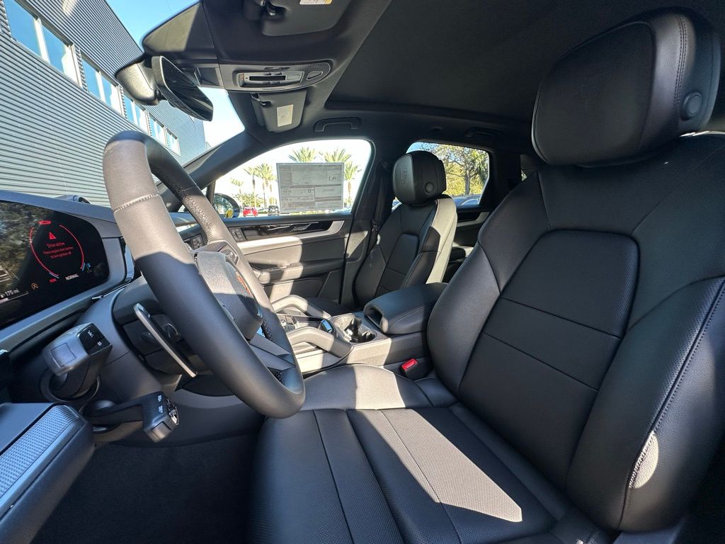 Thumbnail: 2026 Porsche Cayenne - 5