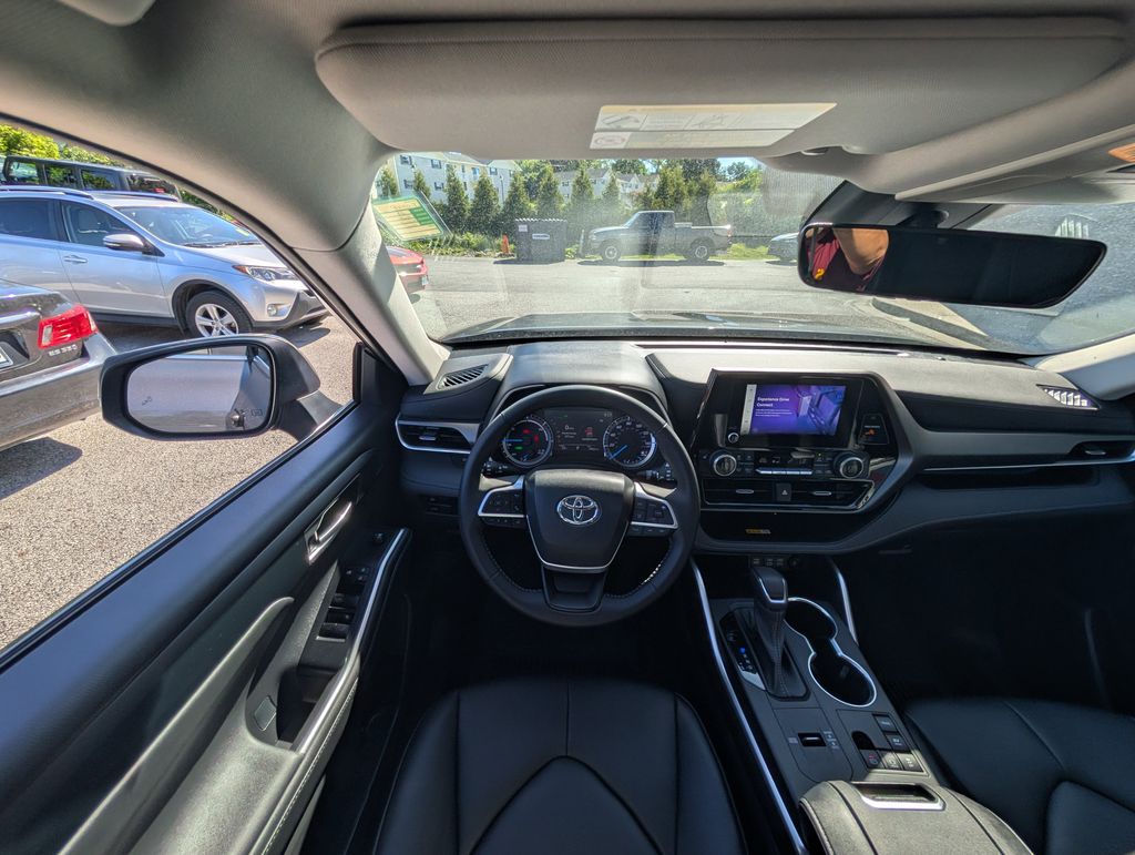 Used 2023 Gray Toyota XLE image 35