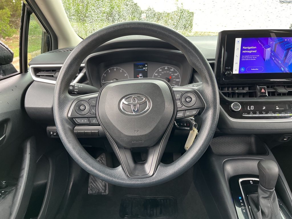 2023 Toyota Corolla LE 17