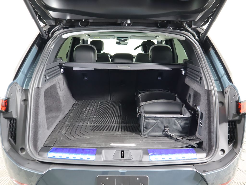 Thumbnail: 2025 Land Rover Range Rover Sport - 30