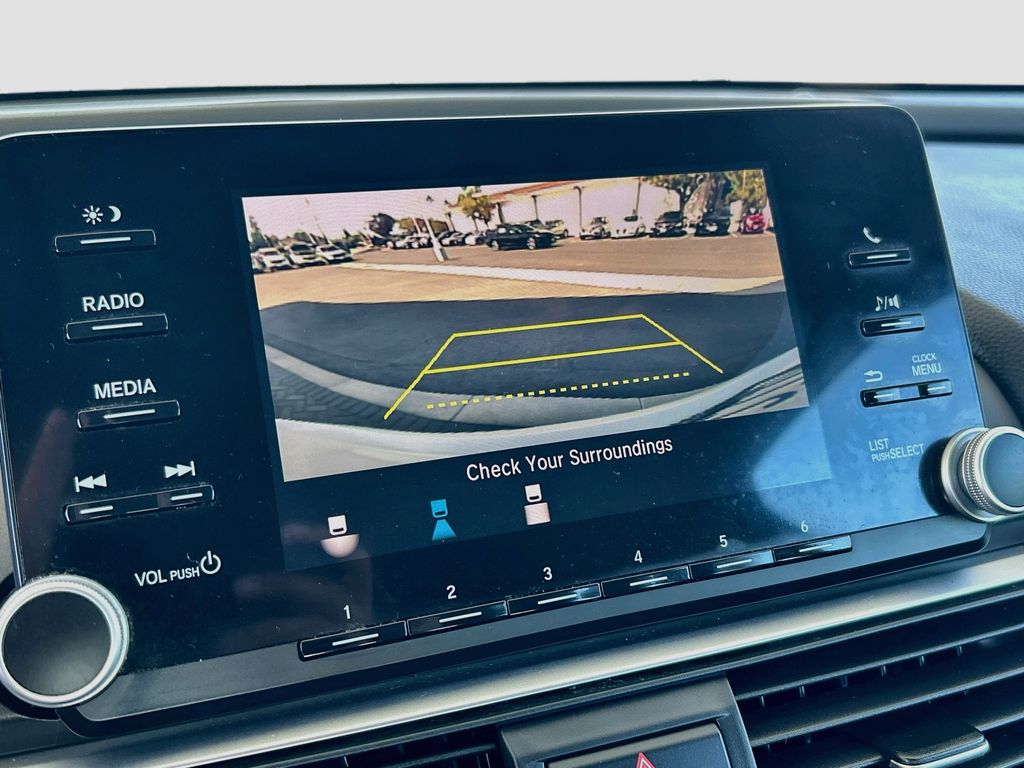 Thumbnail: 2018 Honda Accord - 13