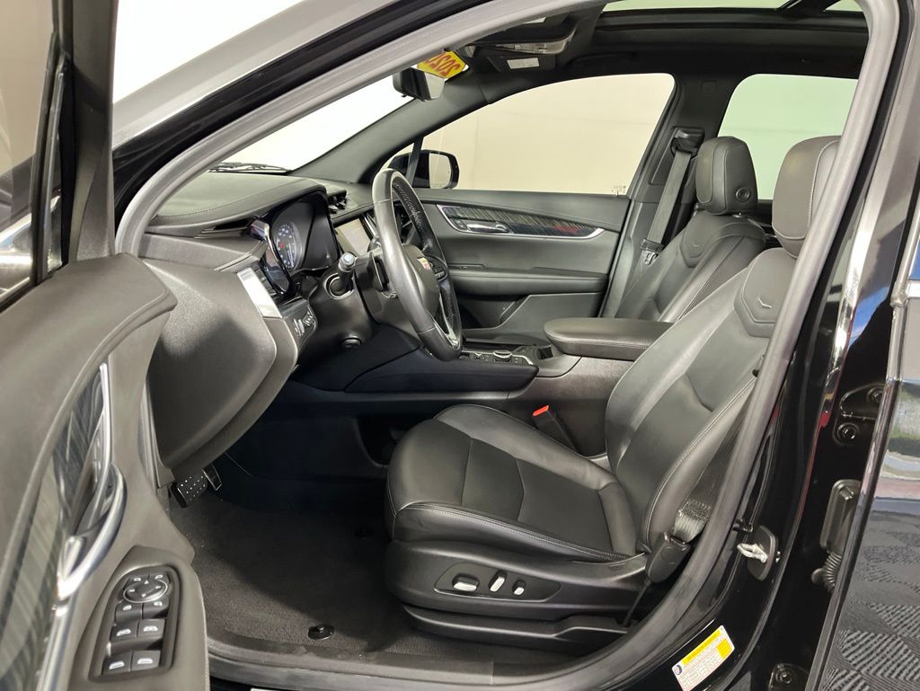 Thumbnail: 2020 Cadillac XT6 - 28