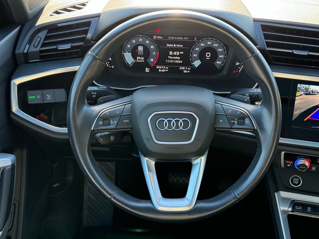 2023 Audi Q3  18