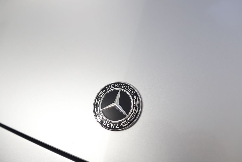 Thumbnail: 2018 Mercedes-Benz C-Class - 12