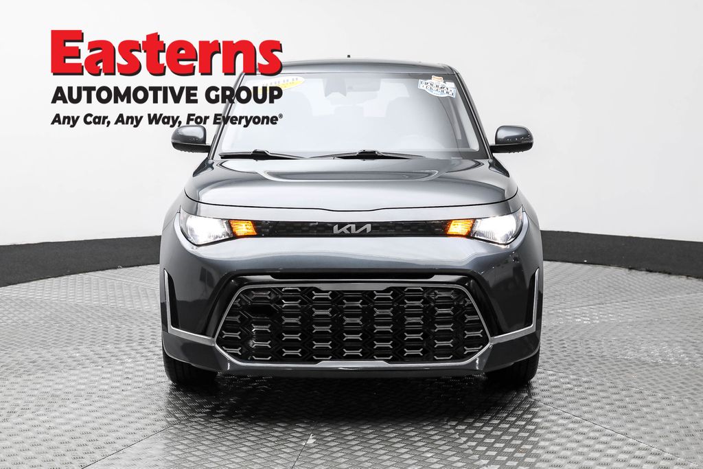 Used 2023 Gray Kia GT-Line image 2