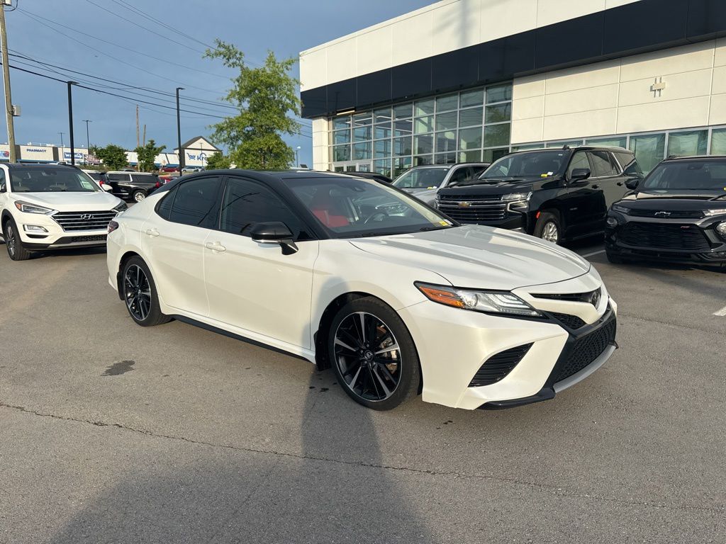 2019 Toyota Camry 2.5 Auto XSE's photo
