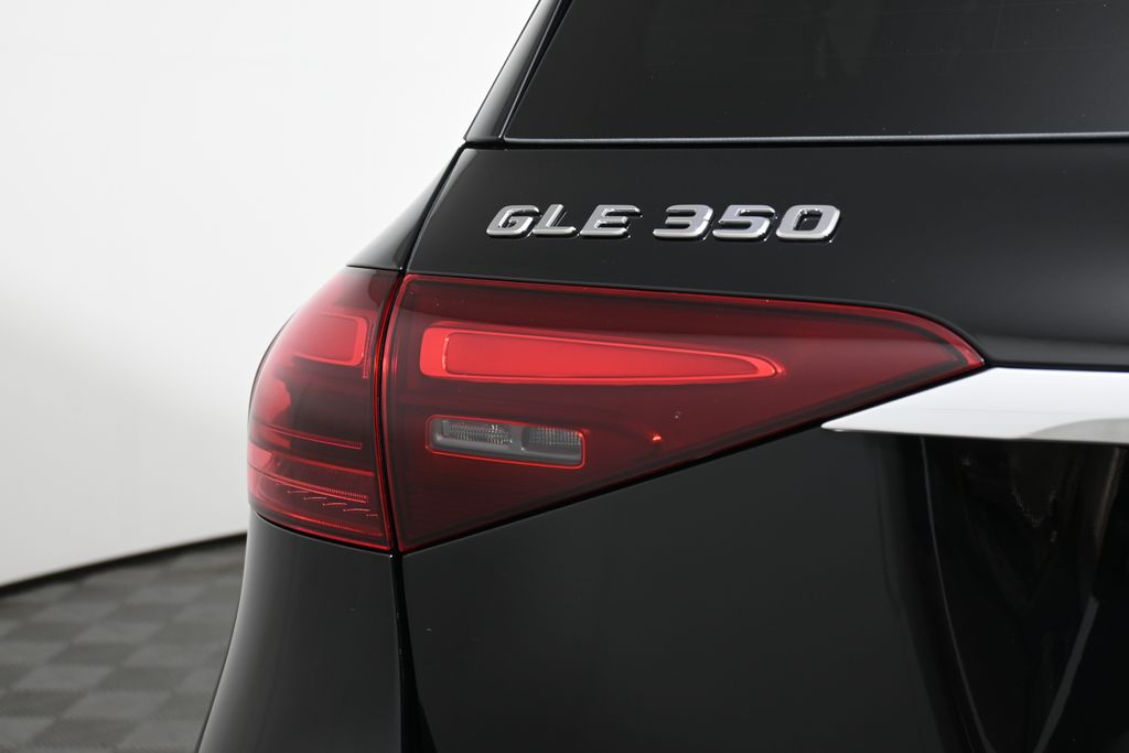 Thumbnail: 2026 Mercedes-Benz GLE - 12