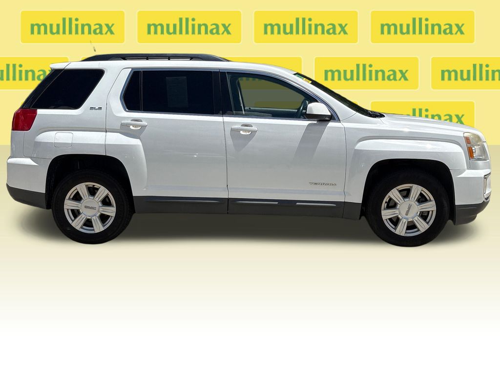 Used 2016 White GMC SLE-2 image 2