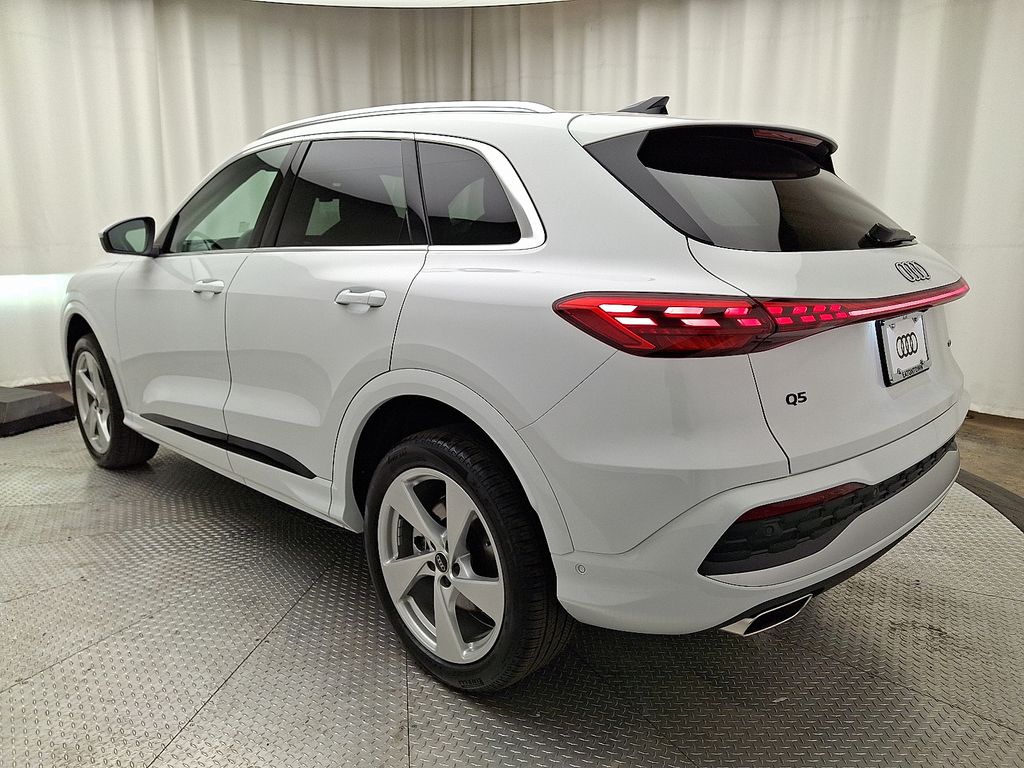 Thumbnail: 2026 Audi Q5 - 4