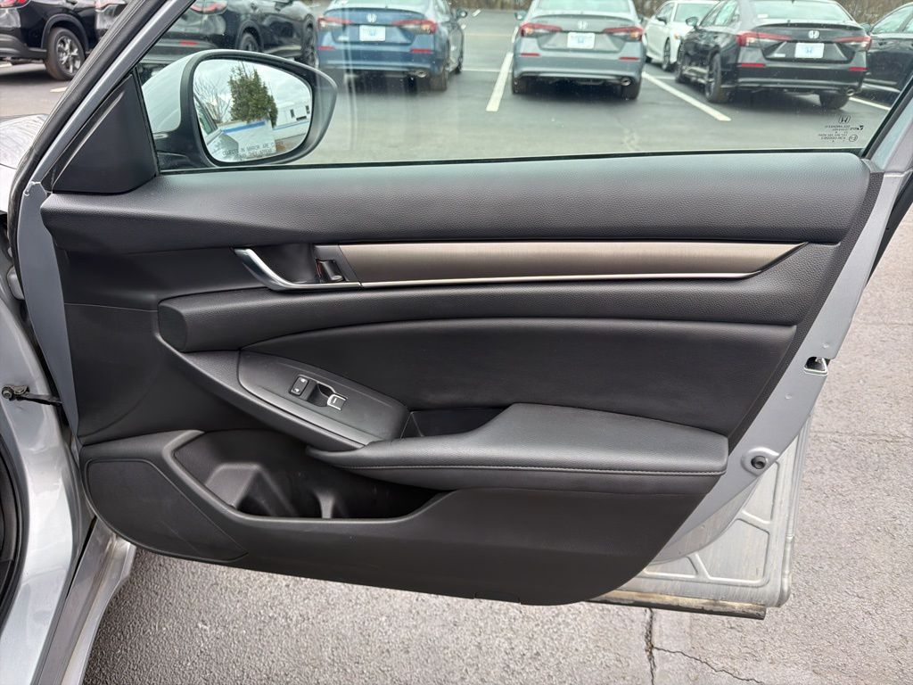 Thumbnail: 2019 Honda Accord - 25