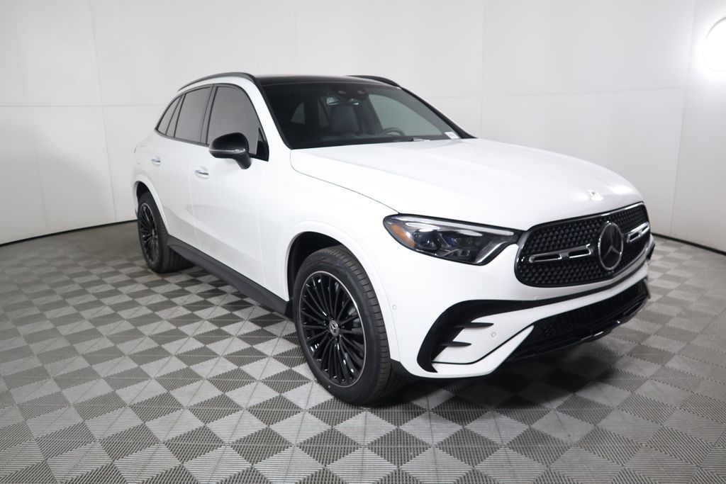 2025 Mercedes-Benz GLC 300 3