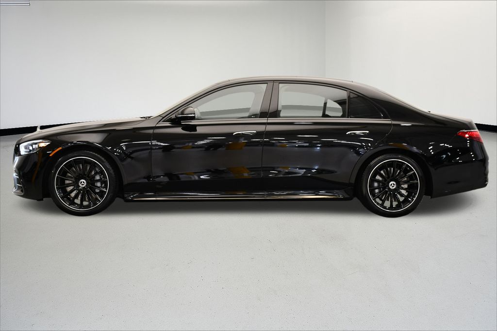 Thumbnail: 2025 Mercedes-Benz S-Class - 2