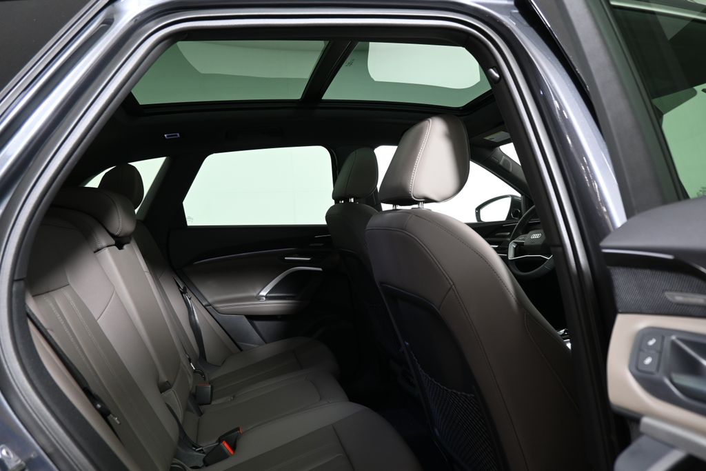 Thumbnail: 2025 Audi Q5 - 20