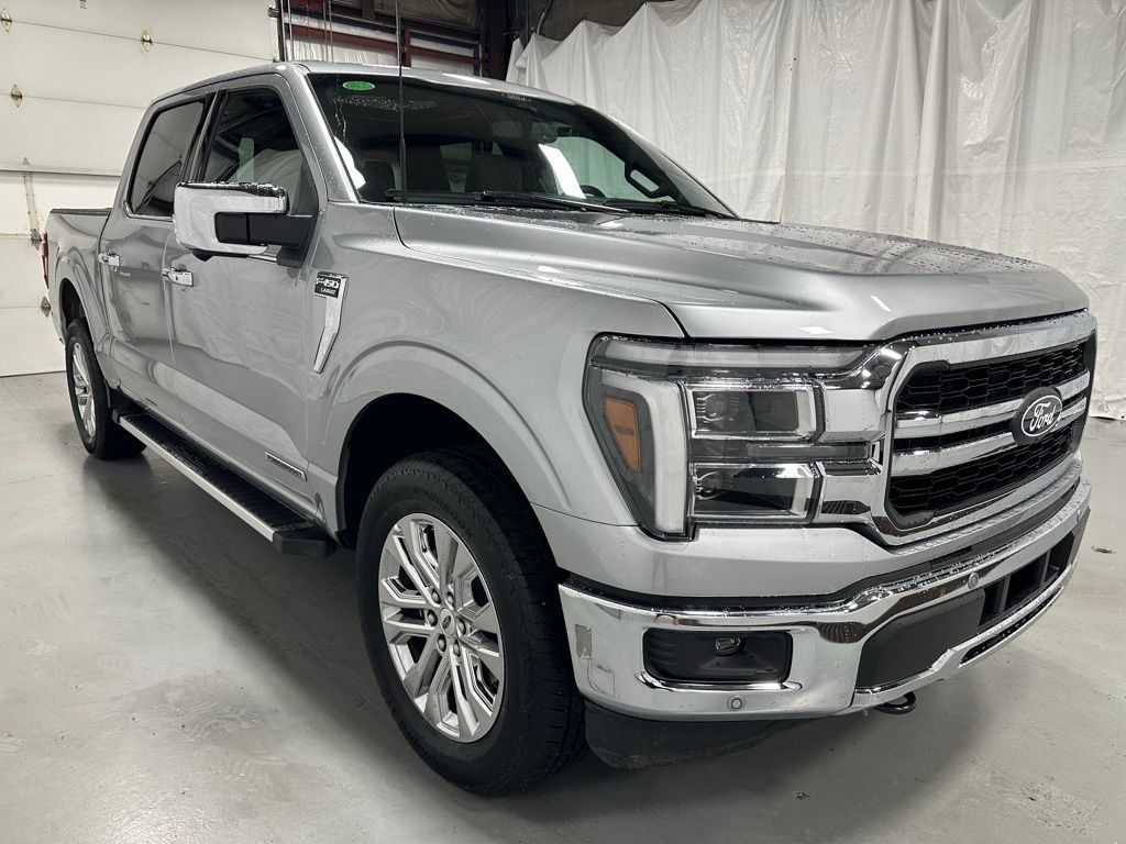 2025 Ford F-150 Lariat SuperCrew 4WD