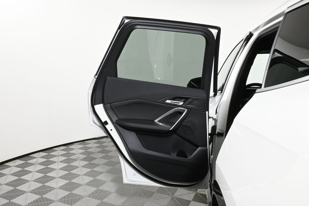 Thumbnail: 2026 BMW X1 - 31