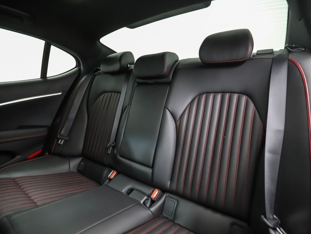 Thumbnail: 2025 Genesis G70 - 22