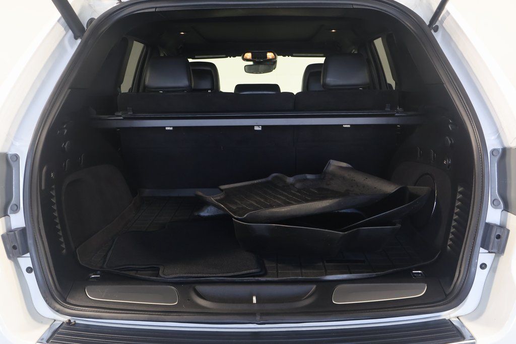 Thumbnail: 2019 Jeep Grand Cherokee - 14