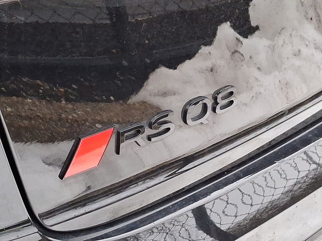 Thumbnail: 2026 Audi RS Q8 - 4