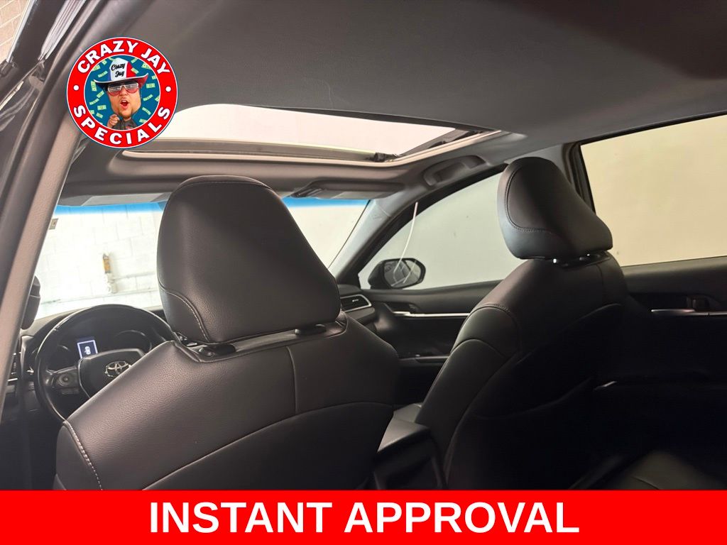 Used 2018 Toyota Camry Hybrid Sedan