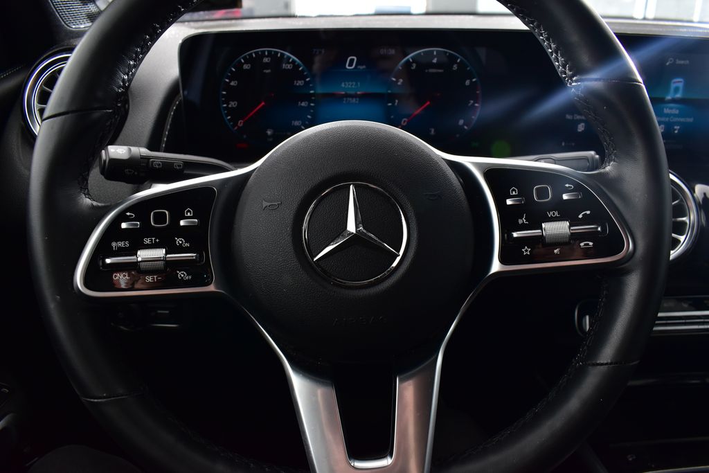Thumbnail: 2022 Mercedes-Benz GLB - 15