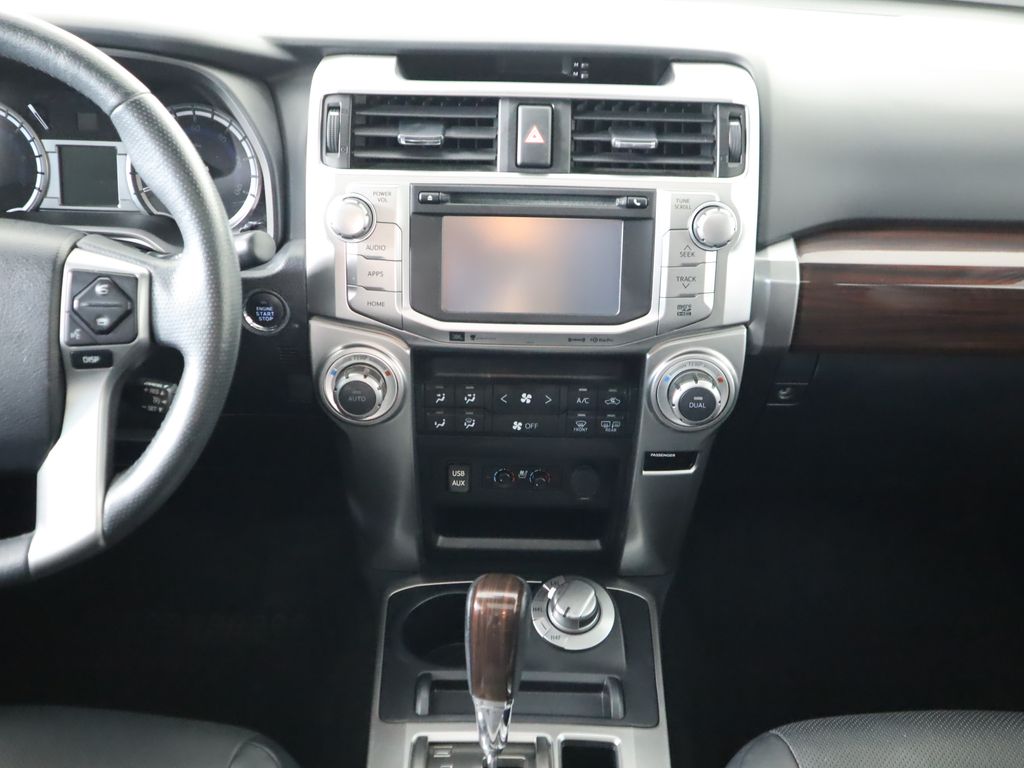 Thumbnail: 2019 Toyota 4Runner - 14