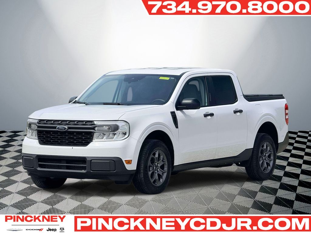 Oxford White 2022 Ford Maverick XLT SuperCrew FWD Pickup Truck Front-Wheel Drive 8-Speed Automatic
